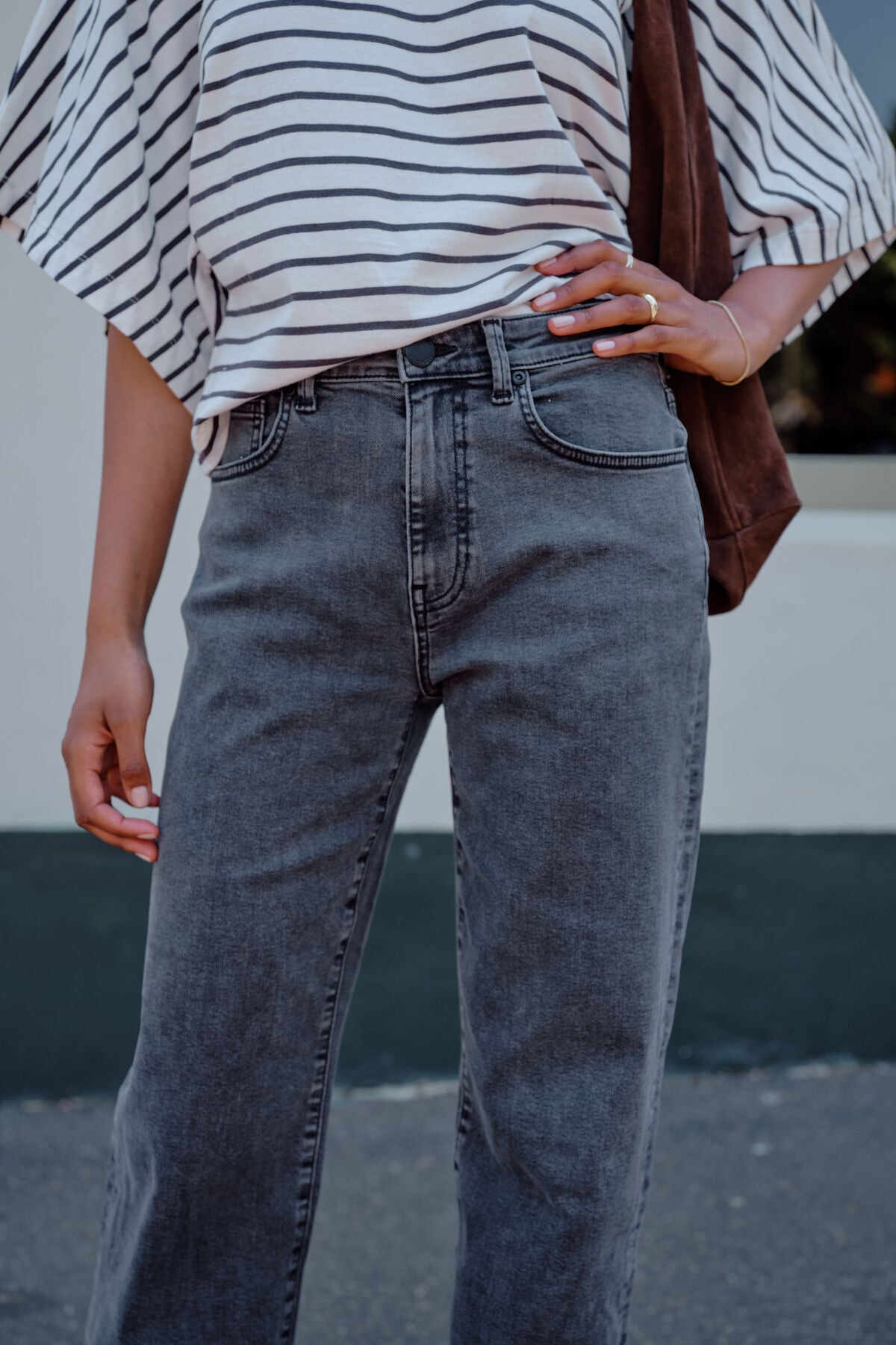 Sydney Straight Leg Jeans | Washed Black