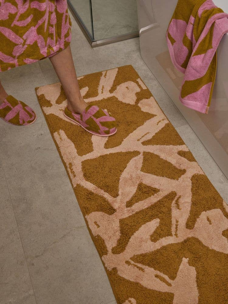 Abstract Bath Runner