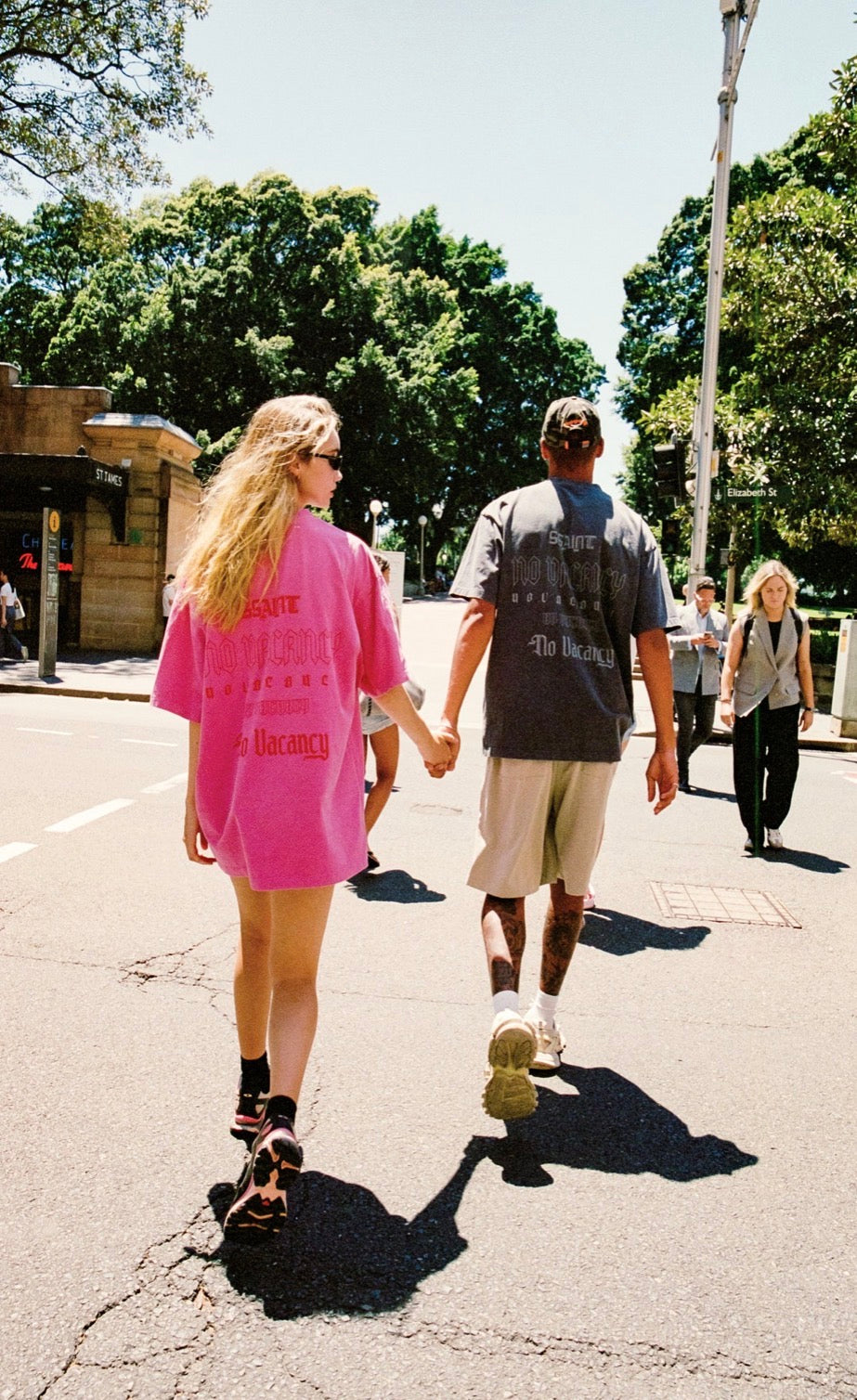 No Vacancy Tee | Dark Pikk Acid Wash