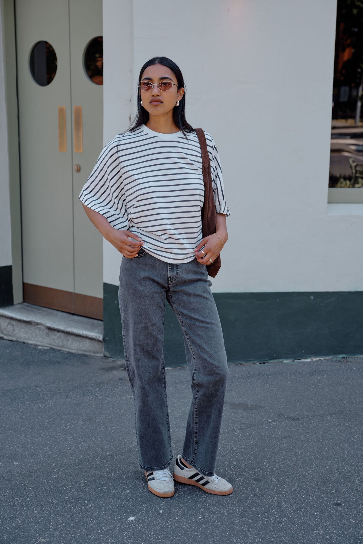Sydney Straight Leg Jeans | Washed Black