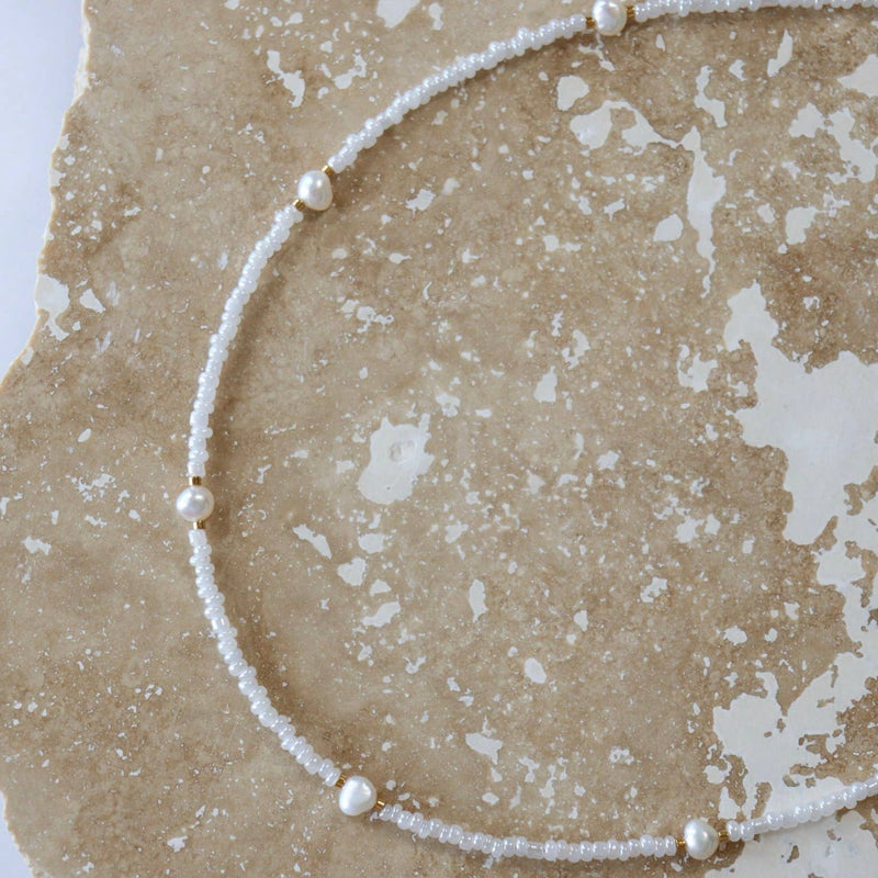 Mile - Necklace : Gold Stainless Steel / Pearly White / Adult Necklace 40-45cm