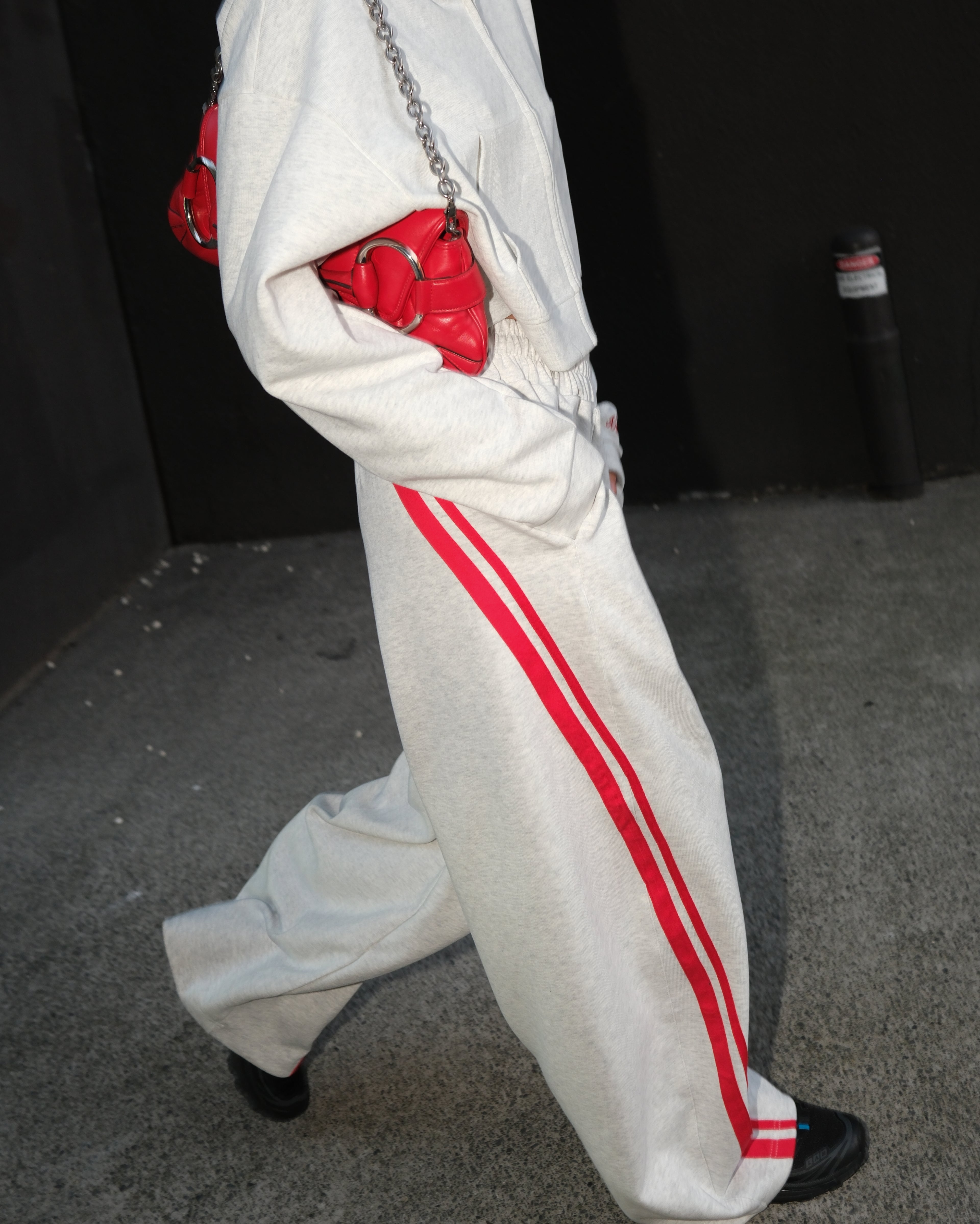 Barrel Trackpant Grey/Red