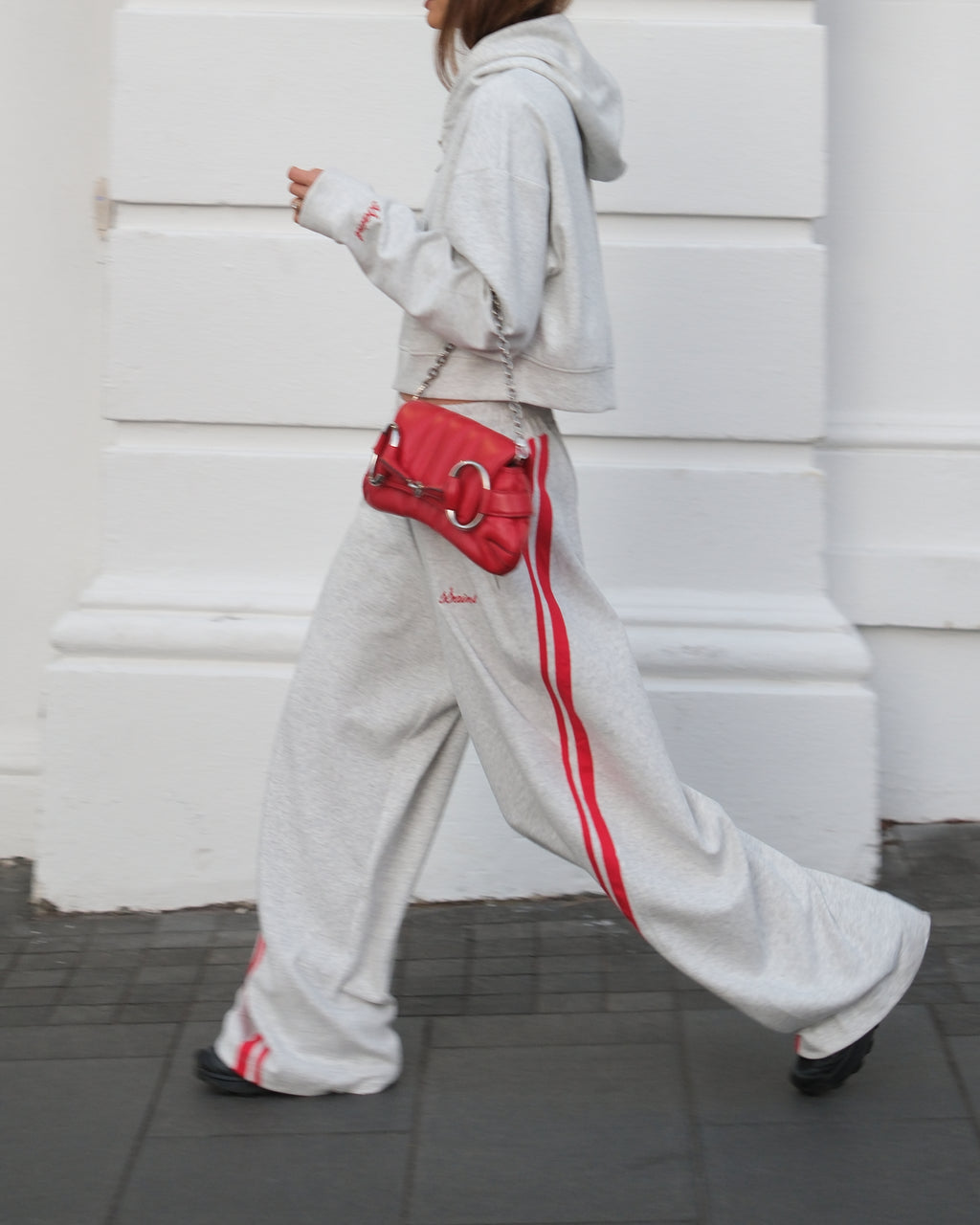 Barrel Trackpant Grey/Red