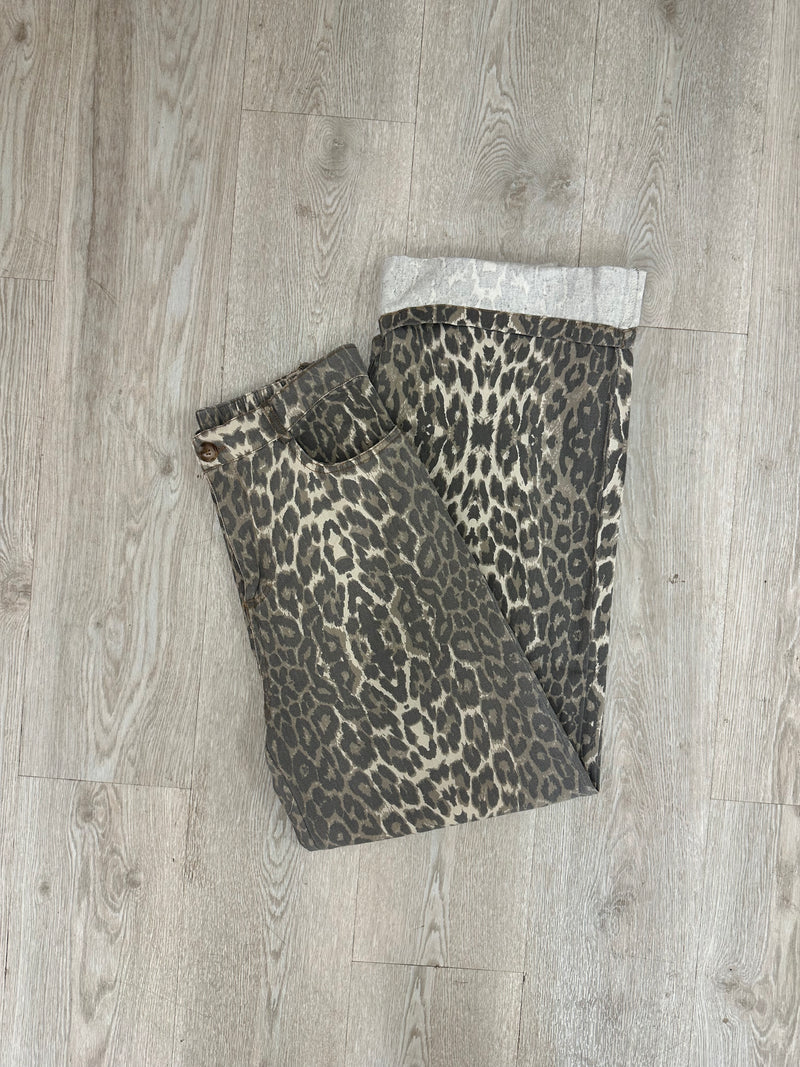Light Leopard Cuff Denim Pants