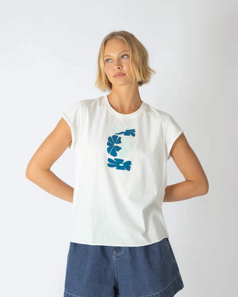 Alila Graphic Tee