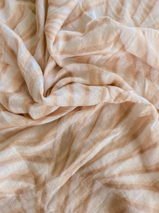 Milky Design Wrap