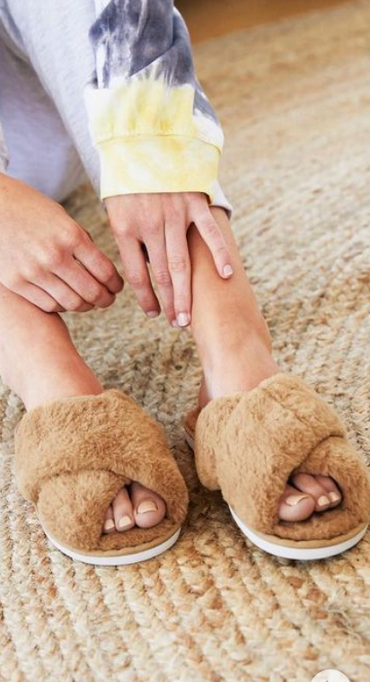 Skylar Fluffy Slippers