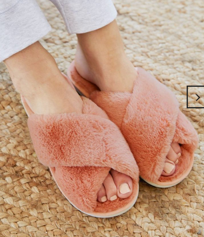 Skylar Fluffy Slippers